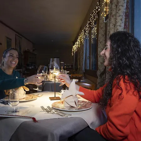 Des Glaciers Szálloda Courmayeur