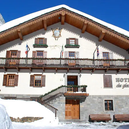 Des Glaciers Szálloda 3*