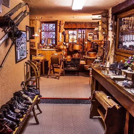 Des Glaciers فندق كورمايور